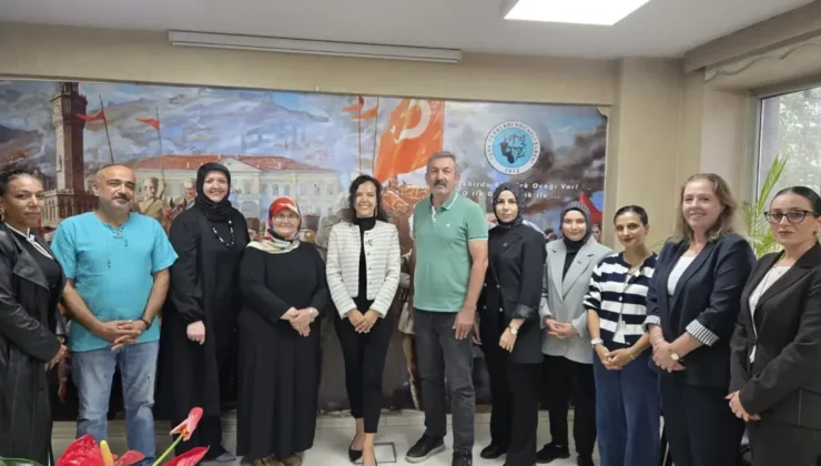 Anahtar Parti Kadın Kolları’ndan Türk Ocakları’na Nezaket Ziyareti
