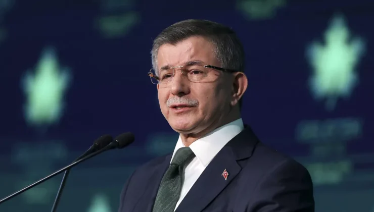 Ankara Kulislerinde Sıcak Gelişme: Ahmet Davutoğlu Siyaseti Bırakıyor mu?