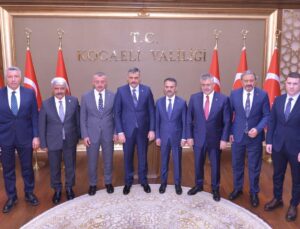 Bakan Çiftçi, Kocaeli temaslarına Valilik ziyaretiyle başladı