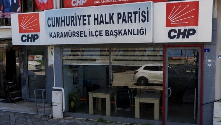 CHP Karamürsel İlçe Başkanlığı’ndan pankart tepkisi
