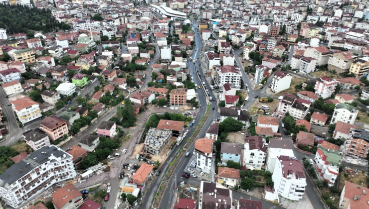Çayırova Uğur Mumcu Caddesi modern yüzüne kavuşuyor
