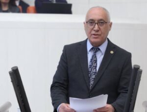 Doğan Demir’den İzmit Belediyesi operasyonuna tepki: “Hukuk bir gün herkese lazım olacak”