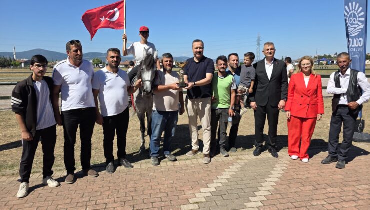 Gölcük’te Ata Sporuna Büyük İlgi