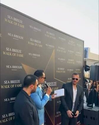 Kerem Bürsin Hollywood Yıldızlarının Yanında: Bakü’de Görkemli Tören!