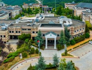 Kocaeli Üniversitesi 7 bin 775 öğrenci alacak