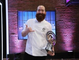 MasterChef 2021 Şampiyonu Eren Kaşıkçı Evinde Hayatını Kaybetti