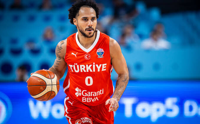 Shane Larkin | Anadolu Efes’ten Fenerbahçe Beko’ya