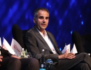 Sosyal Medyada Satış Yapanlara Vergi Uyarısı: Kayıt Dışı Ticaret Cezaya Yol Açabilir