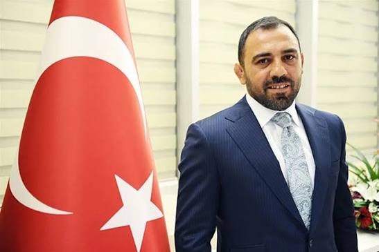 Türkiye Minikler Güreş Şampiyonası’nda Gerginlik: Tribünden Sahaya İndi