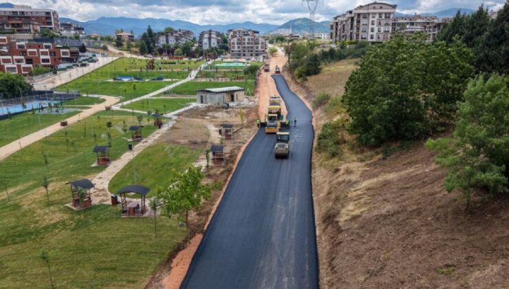 Yeşilyurt Millet Bahçesi’ne Ulaşım Sağlayacak Yol Yenileniyor