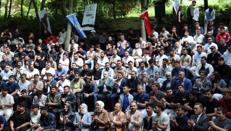 AK Parti İnsan Hakları Başkanları Diriliş Kampı’nda Buluştu