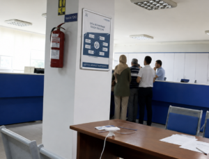 Acısu Vergi Dairesi’nde Vezne Gerilimi: Tartışma Arbedeye Dönüştü
