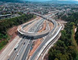Başiskele Kavşağı’nda trafiğe 8 saatlik mola
