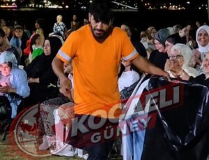 Başiskele Sahili’nde Konsere Damga Vuran İsmi Belediye Personeli Oldu