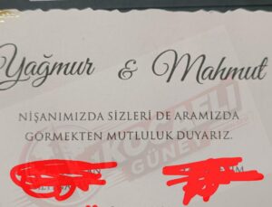 Düğün Davetiyesini Gören Bir Daha Baktı