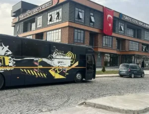 GençBÜS, YKS Tercih Döneminde Gençlerin Yanında