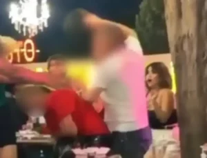 İzmit Sahilinde Restoranda Kadına Şiddet Kamerada