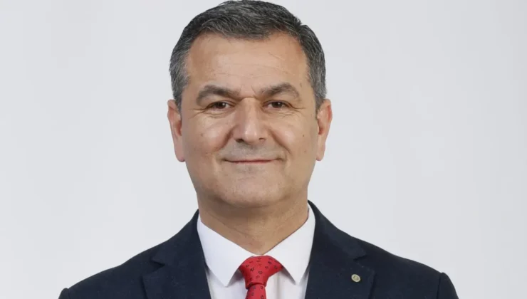 Lütfü Obuz’dan alkol ruhsatı tartışmalarına yanıt: “Bizim işimiz gücümüz İzmit”