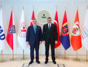 Veysel Tipioğlu’ndan Ankara’da Bakan Çiftçi’ye ziyaret