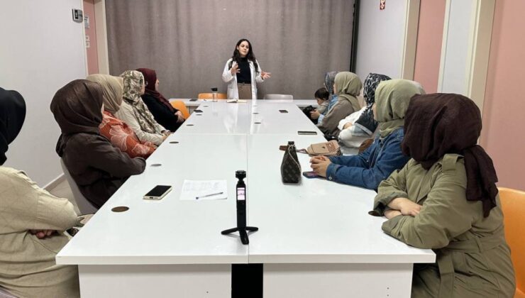 Çayırova’da Velilere Rehberlik Desteği