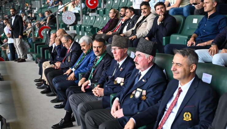 Gazilerimiz Kocaelispor’un Heyecanına Ortak Oldu