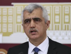 Gergerlioğlu’ndan AYM önünde hükümete istifa çağrısı