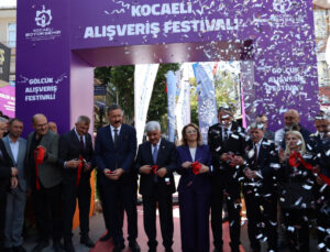 Gölcük Alışveriş Festivali’ne Renkli Açılış