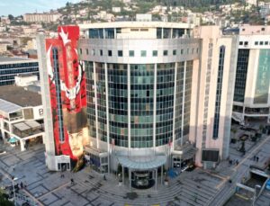 İzmit Belediyesi Soruşturmasında Peş Peşe Tahliyeler!