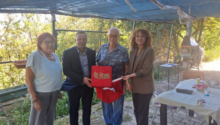 İzmit Belediyesi’nden Kıbrıs gazilerine anlamlı ziyaret
