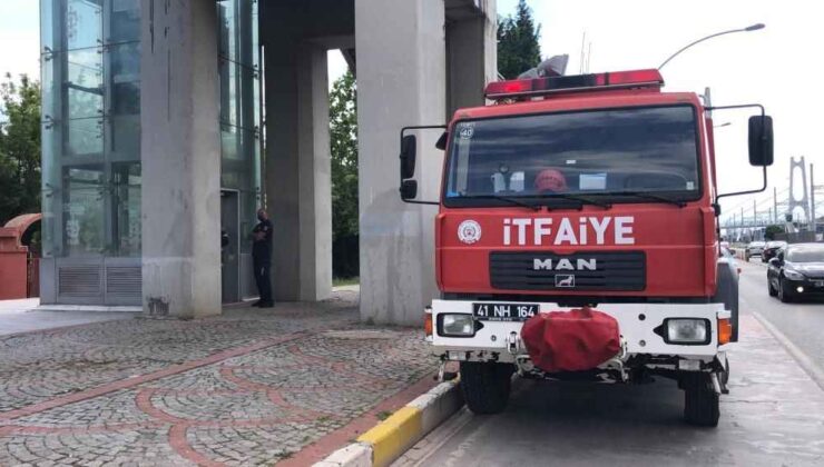 İzmit’te asansör arızası: Üç kişi mahsur kaldı