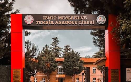 İzmit’te okul öğrencilerini tehdit eden 16 yaşındaki şüpheli gözaltında