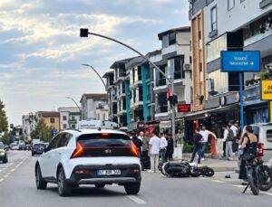 Kartepe’de motosiklet kazası: 1 kişi yaralandı