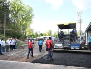 Kartepe’de ulaşım için asfalt çalışmaları hız kesmeden sürüyor