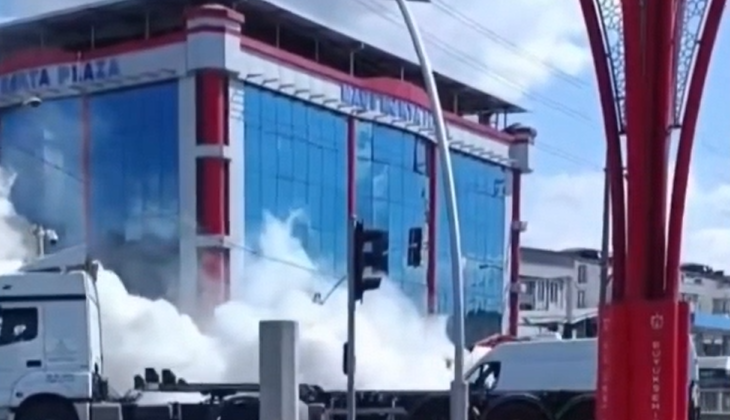 Körfez’de kamyonda yangın paniği!