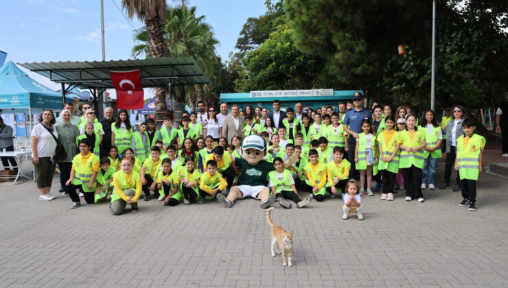 Körfez’in Dibinden 1 Ton Atık Çıktı!
