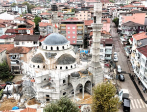 Kuruçeşme Merkez Camii’nde siluet ortaya çıkıyor