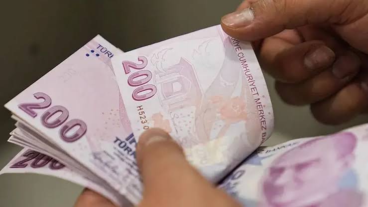 Maaşlardan kesilecekti: Milyonlarca çalışanı ilgilendiren karar