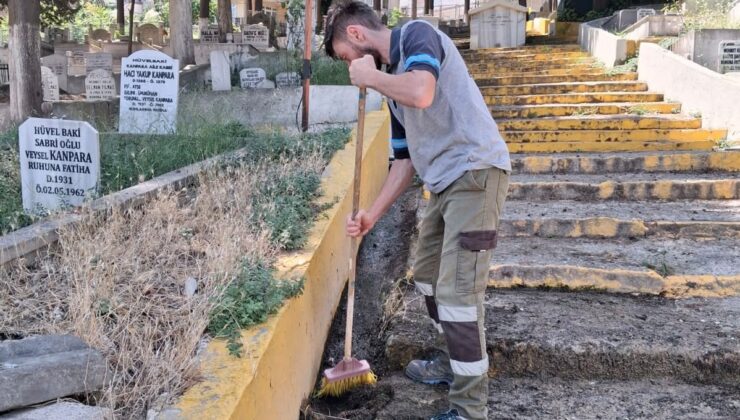 Mezarlıklarda bakım çalışmaları hız kesmeden devam ediyor