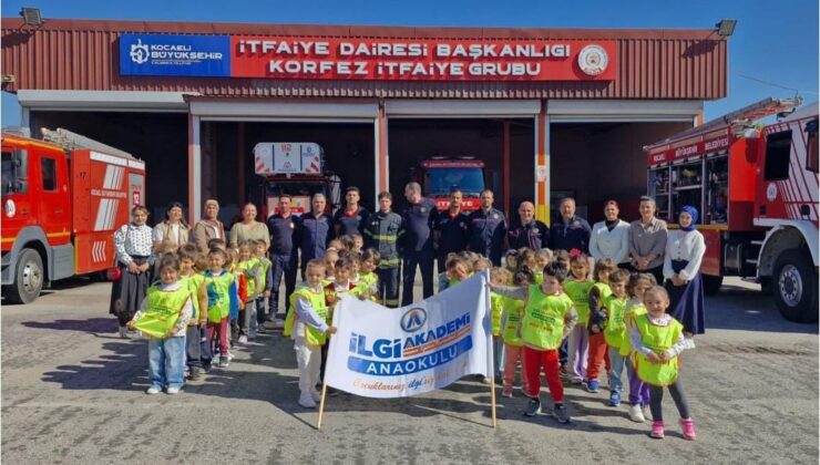 Minik Öğrenciler İtfaiyeyi Yakından Tanıdı