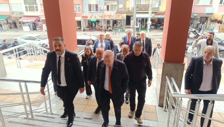 Ümit Özdağ Kocaeli Adliyesi’nde