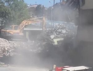 Yıkım Tozu Esnafı İsyan Ettirdi: “Gitsin Dükkanını Temizlesin”