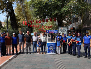 Zabıta Haftası’nda çiçekler Büyükşehir’den
