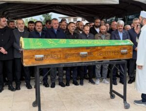 Başiskele’de Sele Kapılan Eski Muhtar Mustafa Gedikli Son Yolculuğuna Uğurlandı