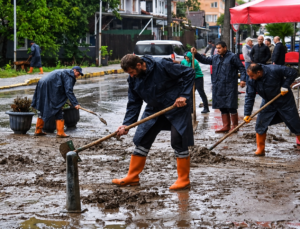 Başiskele’de Yağışa Karşı Koordineli Mücadele
