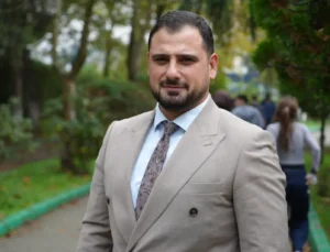 Beğeni uğruna değişen hayatlara uzman uyarısı: Gençler dijital dünyanın tuzağında!