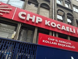 CHP Kocaeli’den 103 yeni üyeye rozet töreni