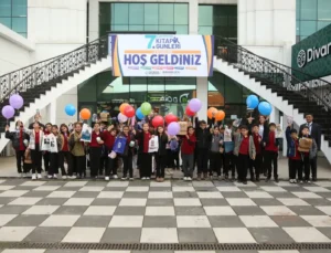 Çayırova 7. Kitap Günleri’ne Öğrencilerden Yoğun İlgi