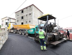 Dilovası’nda Asfalt Seferberliği: Üç Mahallede Çalışmalar Sürüyor
