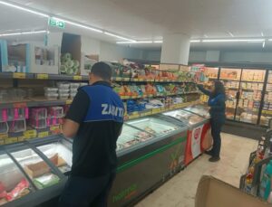 Dilovası’nda marketlere yönelik denetimler sürüyor