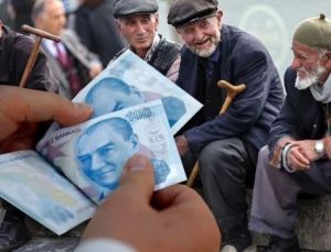 Emekli Maaşlarında Ocak 2027 Senaryoları Masada!
